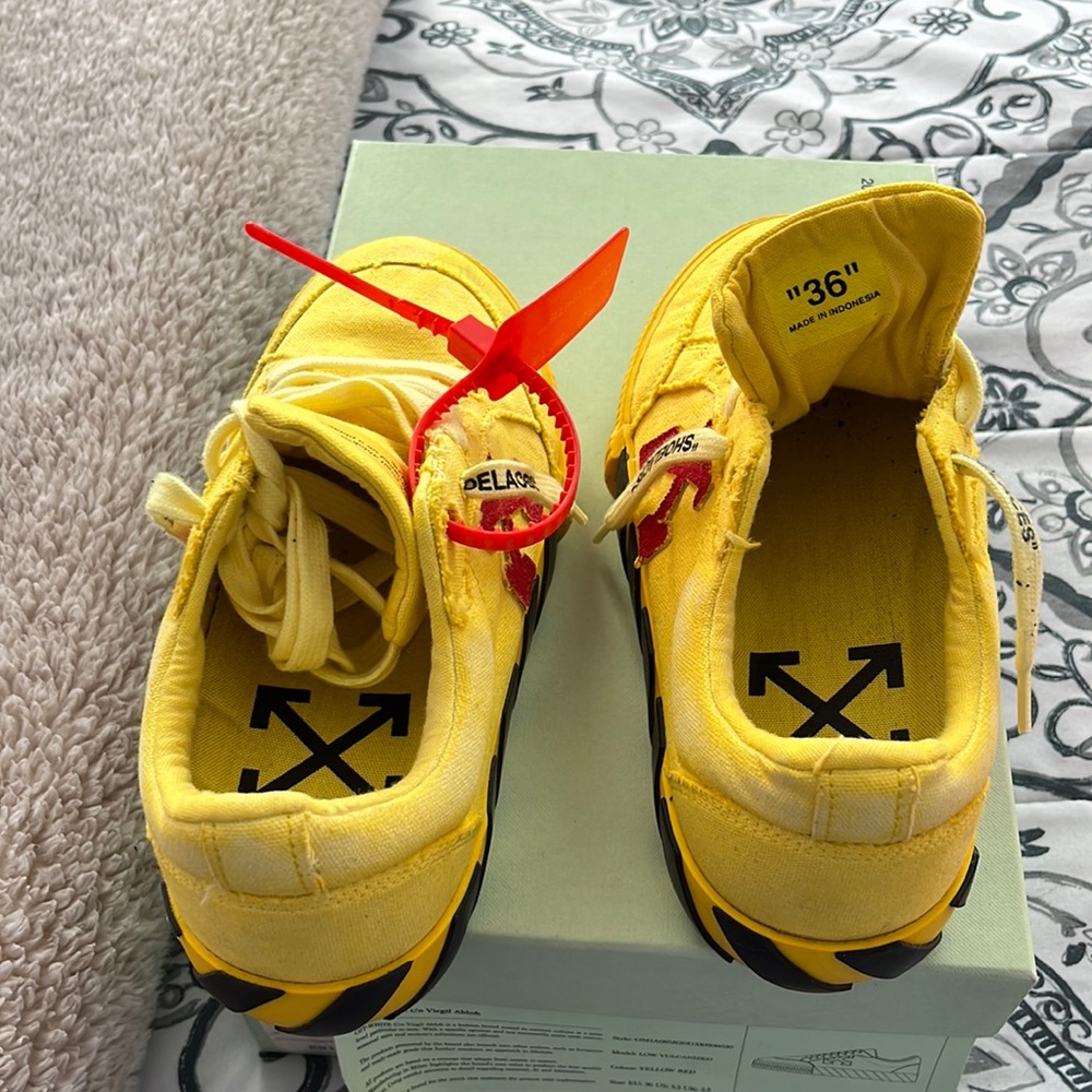 Off white low top sneakers